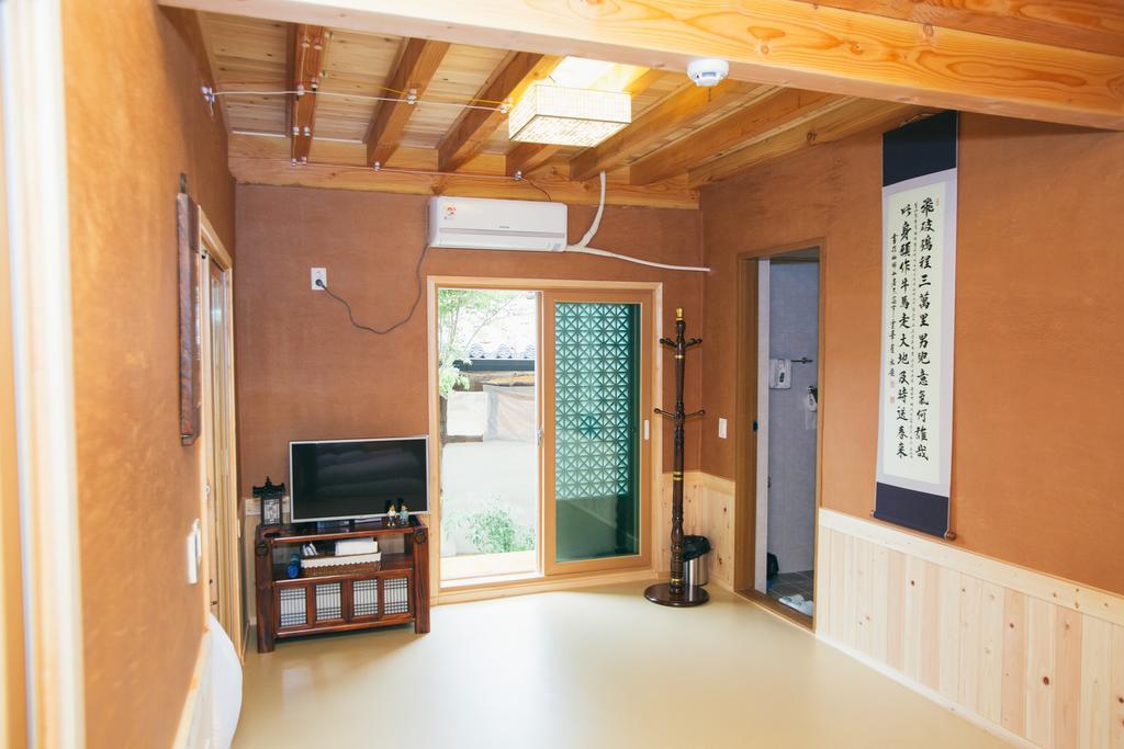 Laon Hanok Gguljam Jeonju Luaran gambar